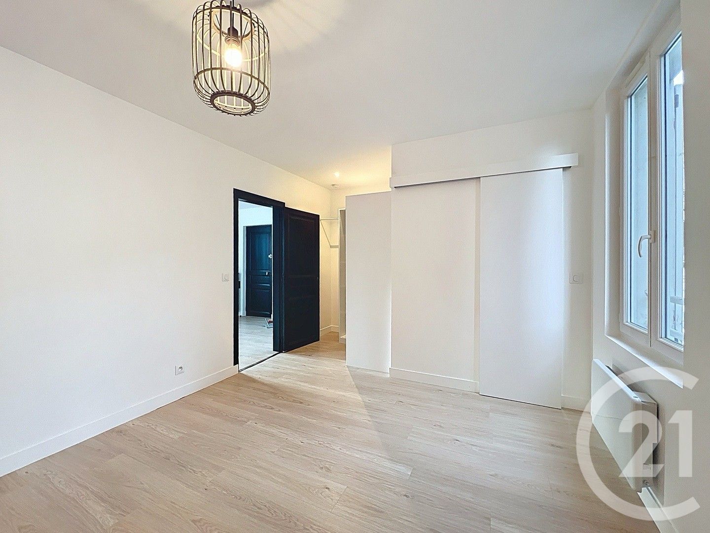 بيع شقة بمساحة 36م² في كوربيل إيسون