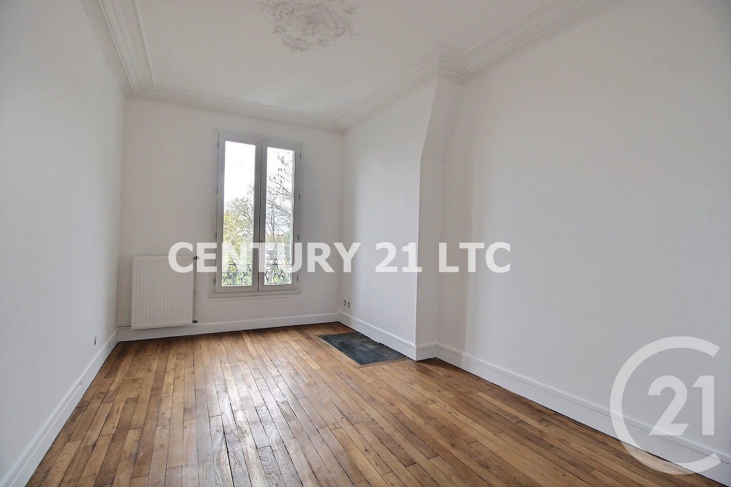 بيع شقة بمساحة 73م² في شيرنتون لو بون