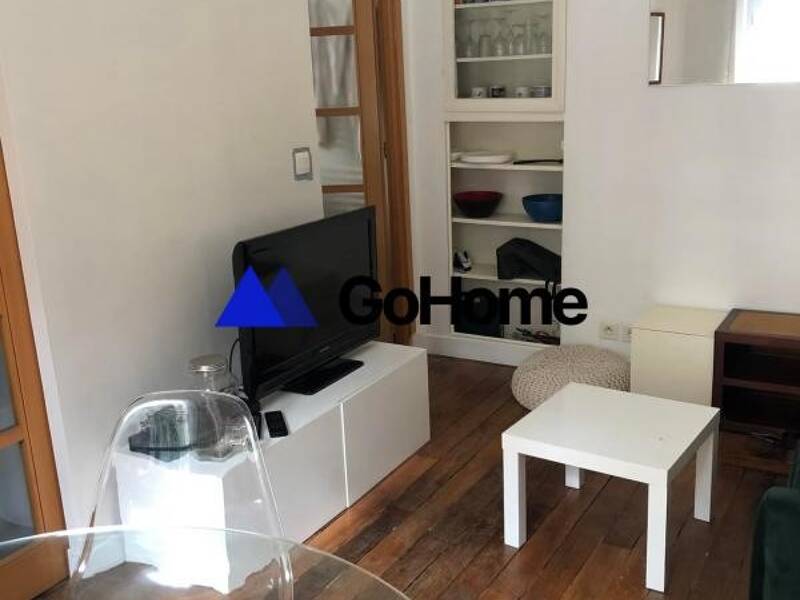 شقة للإيجار بمساحة 38م² في باريس 18