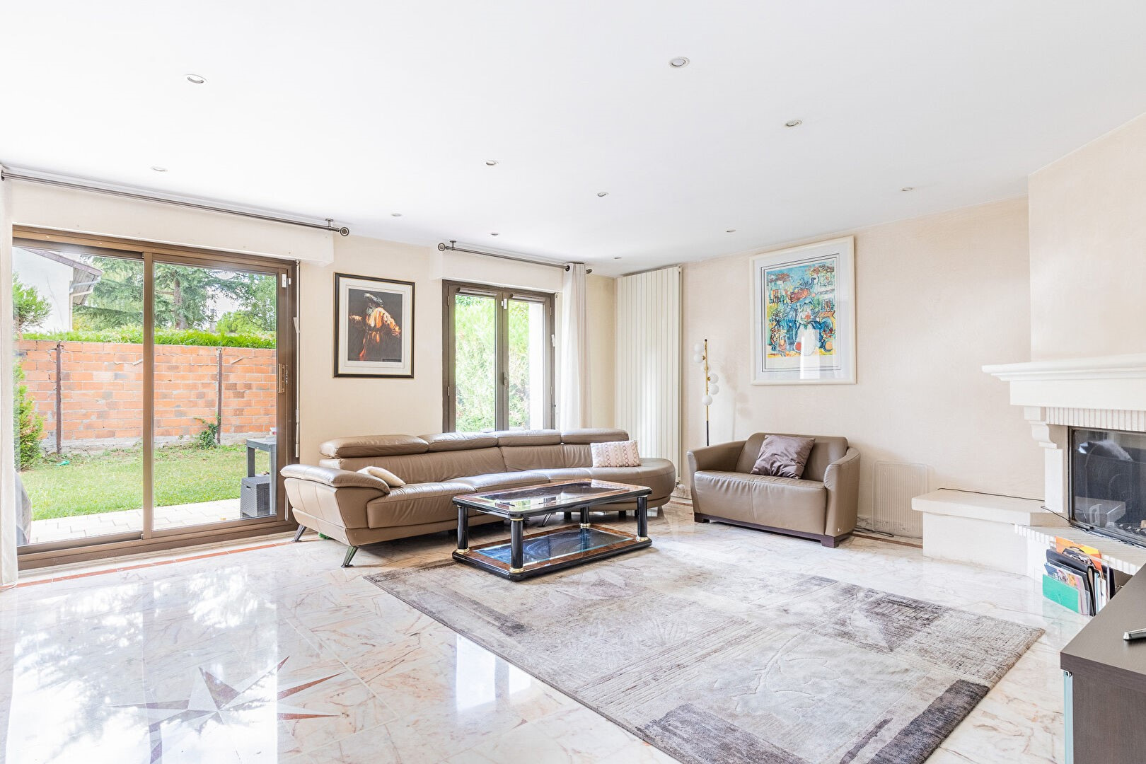 منزل فاخر في أنطوني 8 غرفة 185 م²