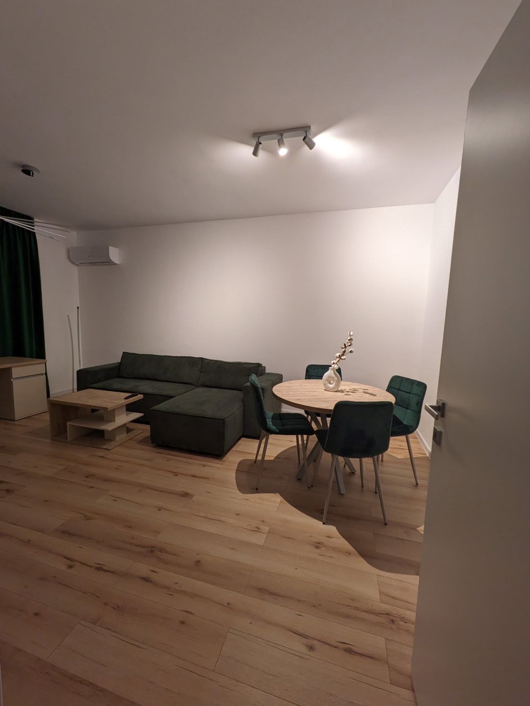 T2 45m² balcon NEUILLY SUR SEINE proche commodités