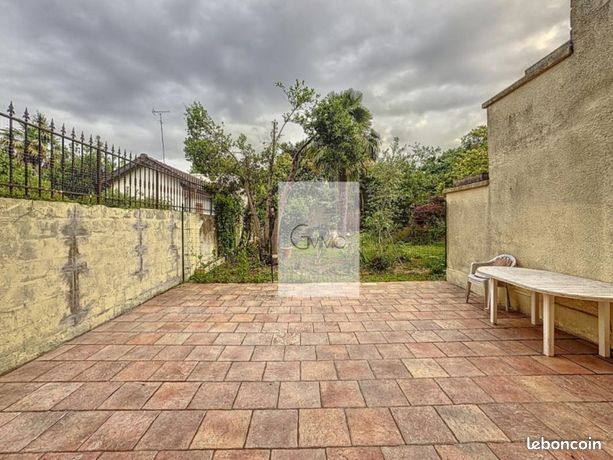 منزل 5 غرف 100 م²