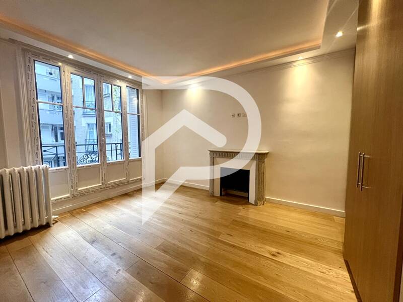 إيجار شقة بمساحة 80م² في باريس 17