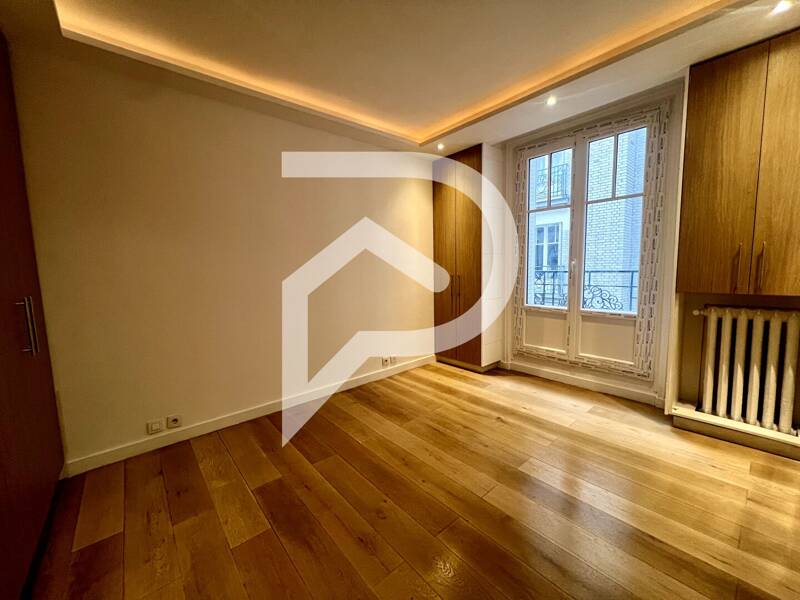 إيجار شقة بمساحة 80م² في باريس 17