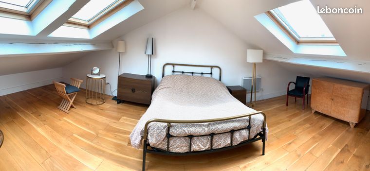 شقة دوبلكس كبيرة للإيجار، سحر الطراز القديم في بيوت.