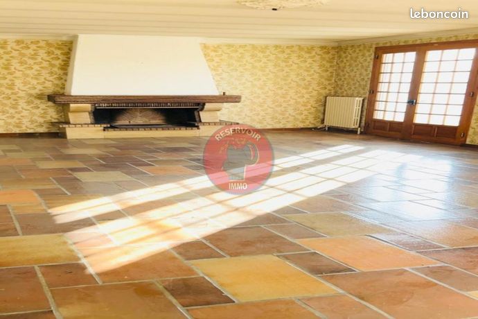 منزل 5 غرف 186 م²