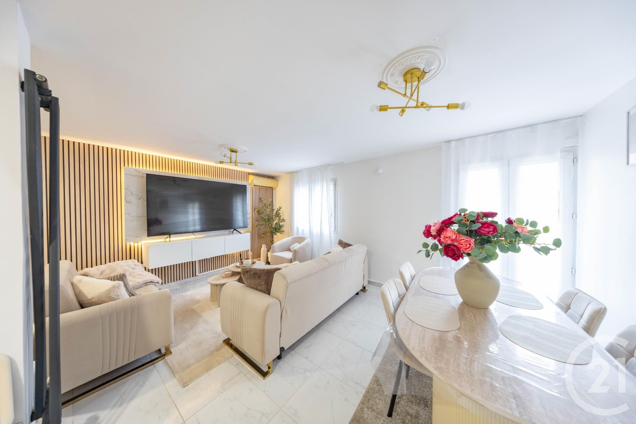 بيع منزل بمساحة 140م² في مونتجيرون