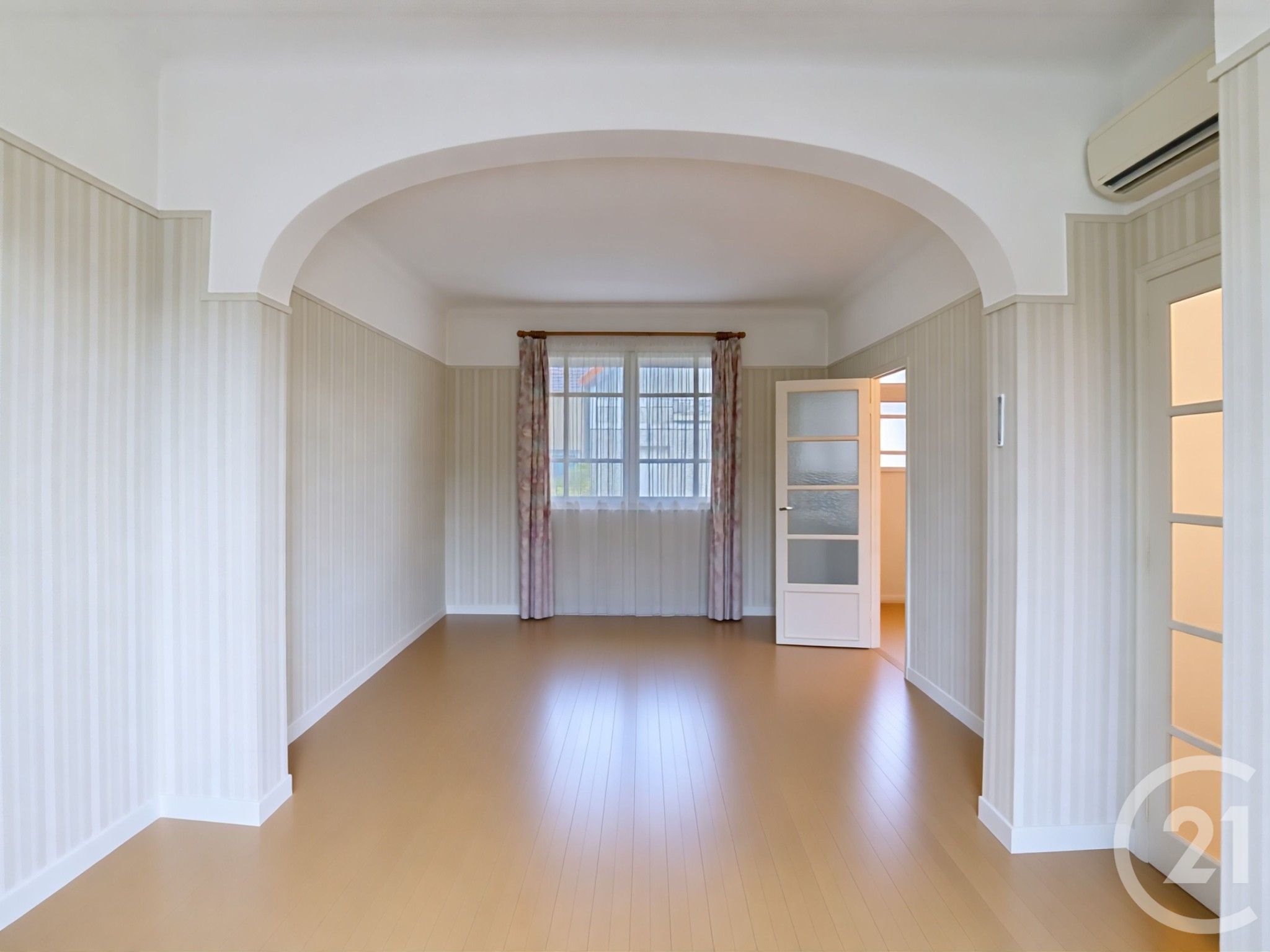 بيع منزل بمساحة 98م² في ثيّايس