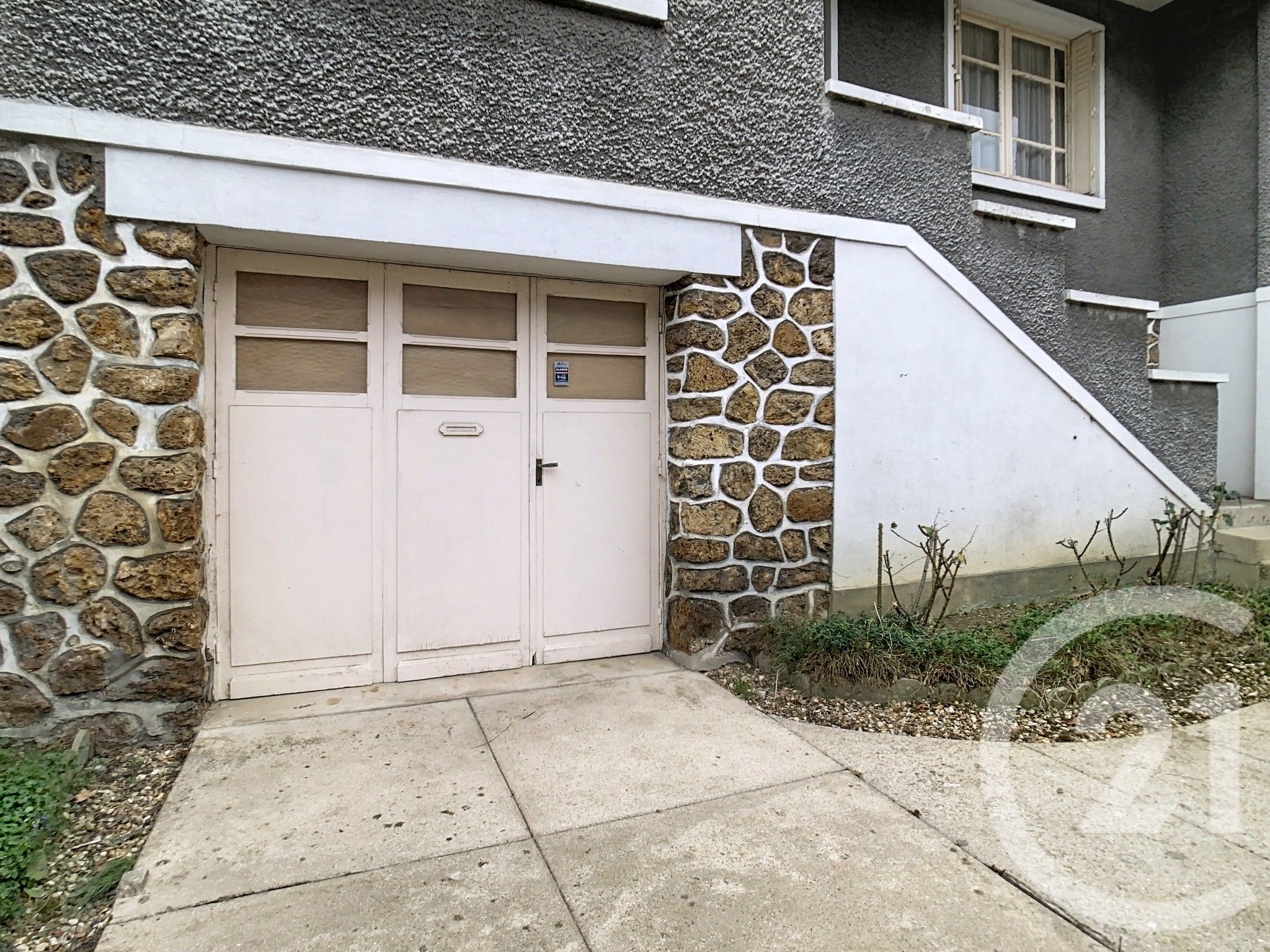 بيع منزل بمساحة 98م² في ثيّايس