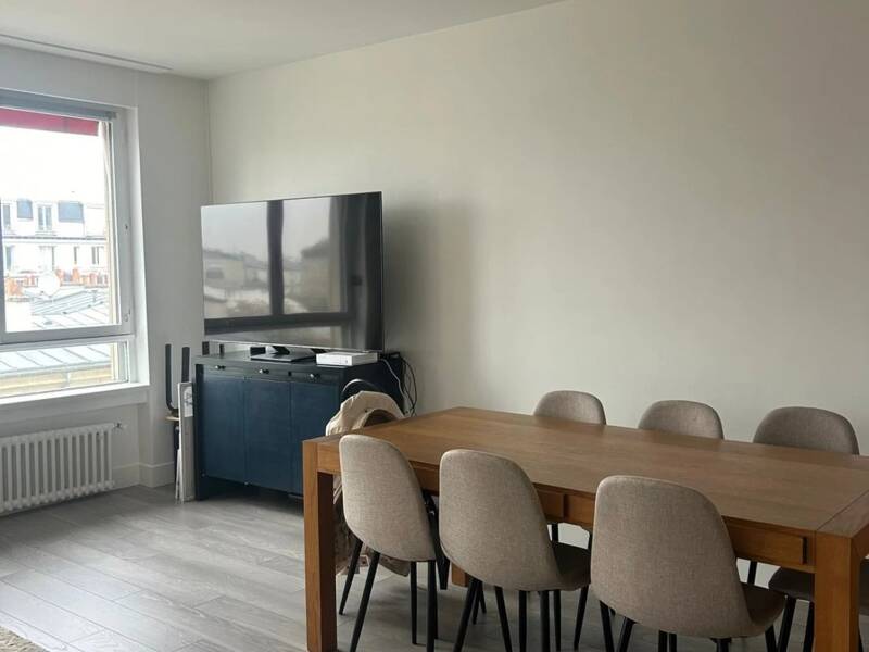 إيجار شقة بمساحة 75م² في باريس 16