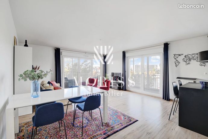 شقة 4 غرف 100 م²