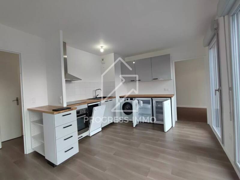 استئجار شقة بمساحة 65م² في ليفري غارغان