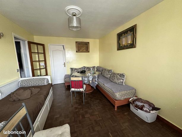 Two-room apartment in Blanc-Mesnil (93150)