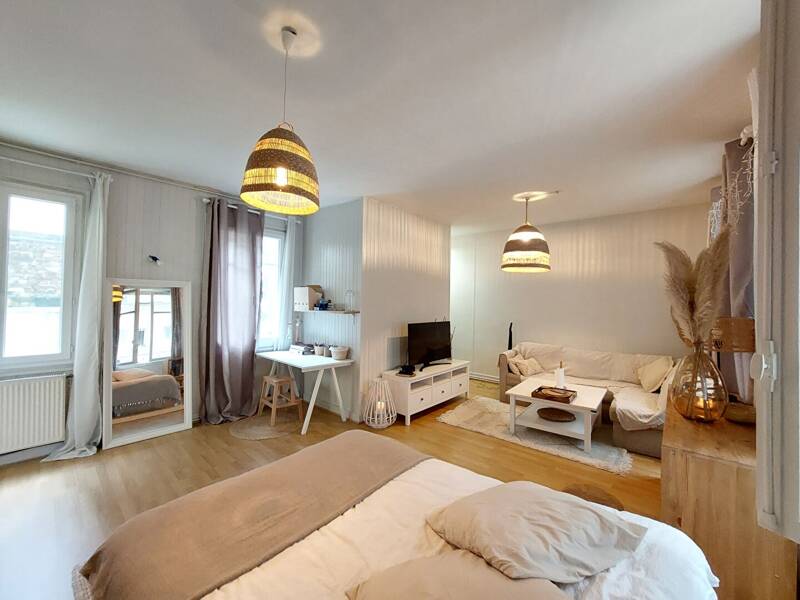 45sqm apartment for rent in PARIS 19