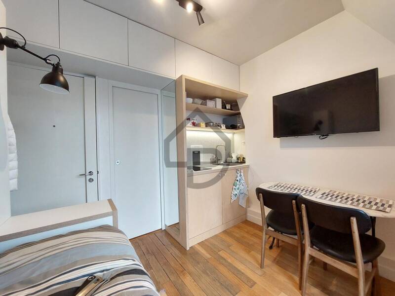 10 sqm apartment for rent in PARIS 4
