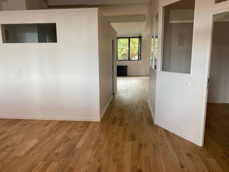 Rental apartment of 98sqm in MONTREUIL