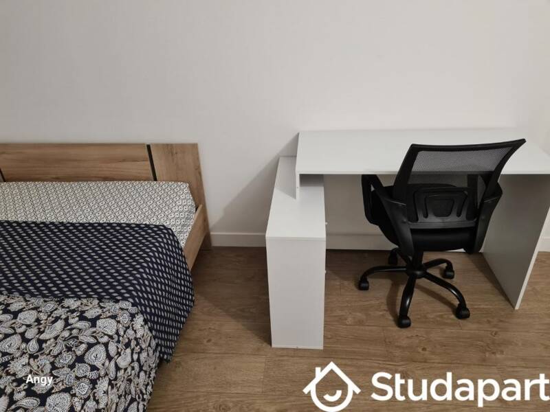 Apartment for rent of 10sqm in MASSY