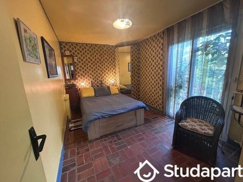 12sqm house for rent in Bièvres