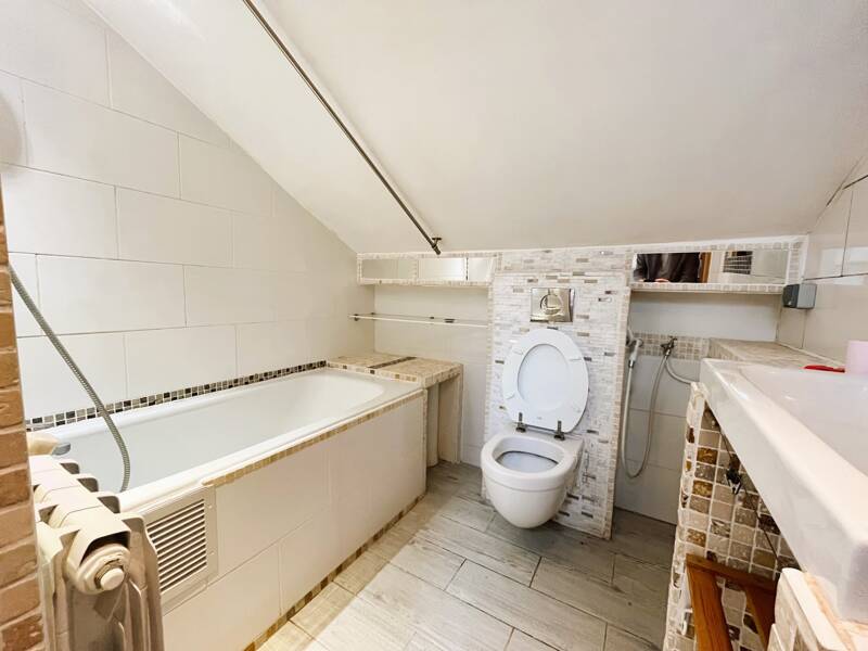 House for rent of 33sqm in SARTROUVILLE