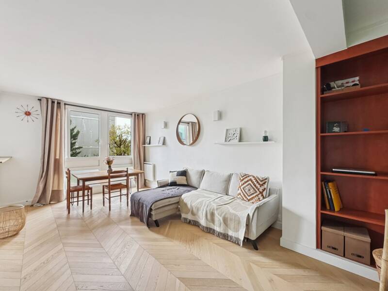 57 sqm apartment for rent in PARIS 20