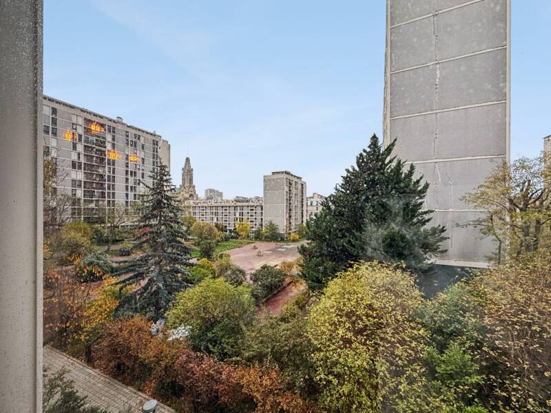 57 sqm apartment for rent in PARIS 20