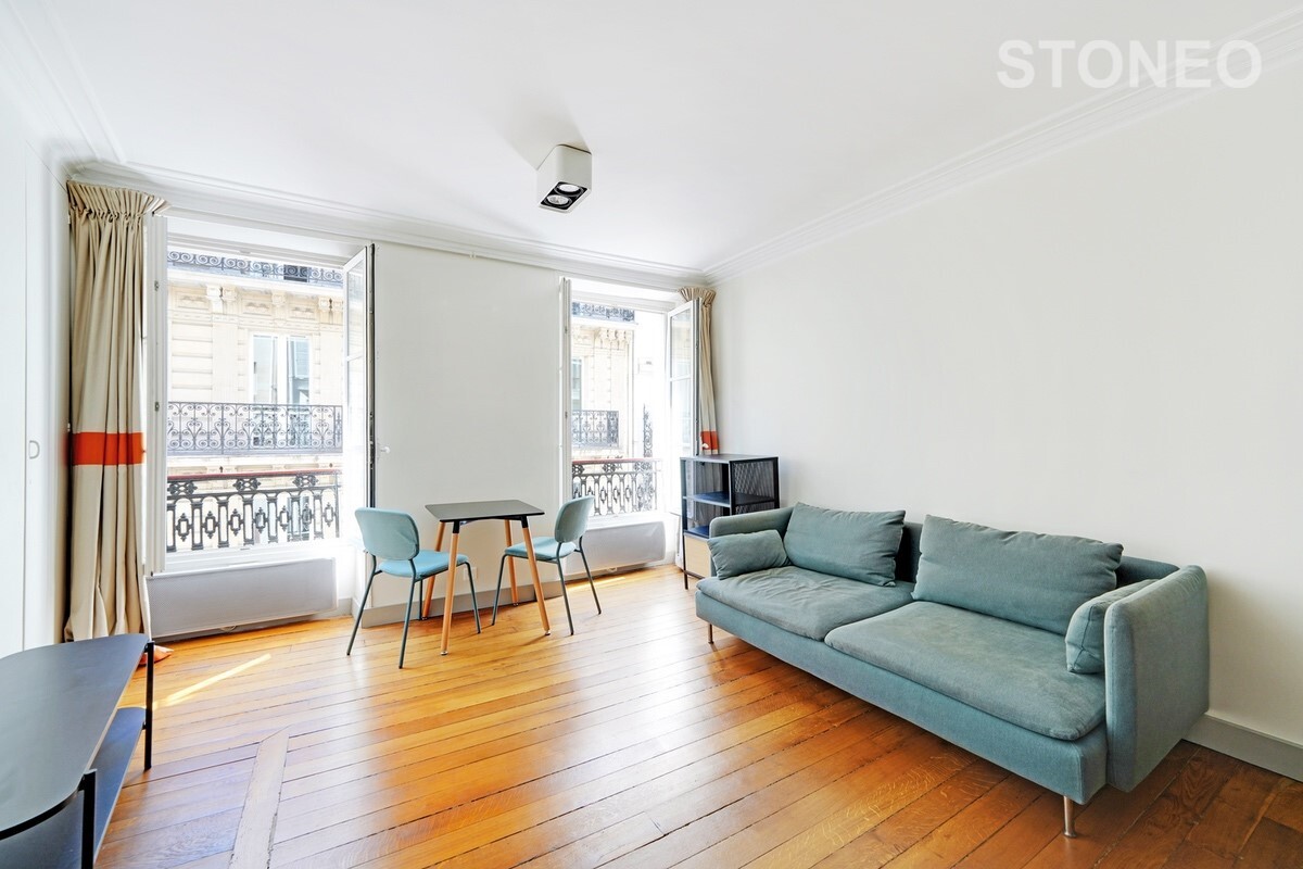 شقة T2 40م² مجددة في ميرو ميسنيل باريس 8 بالقرب من المترو