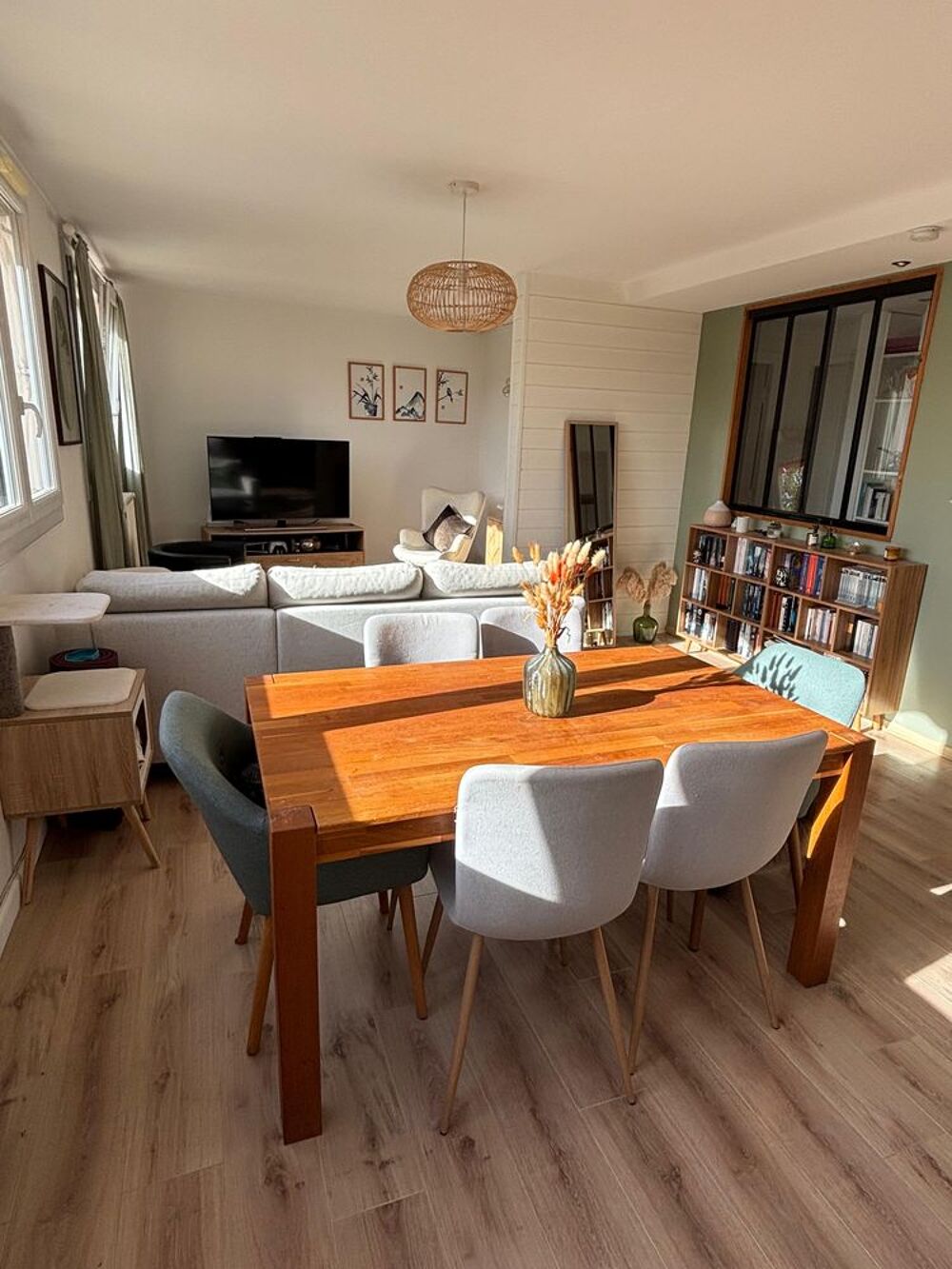 شقة 3 غرف 70 م² مشرقة بحي مركز أنطوني