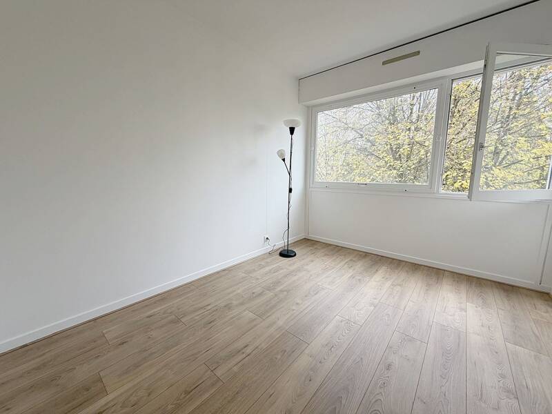 Apartment for rent of 73sqm in Velizy Villacoublay