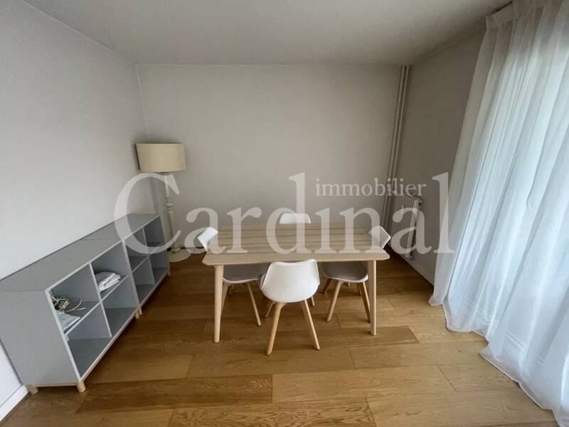 Apartment for rent, 97 sqm in BAILLY.