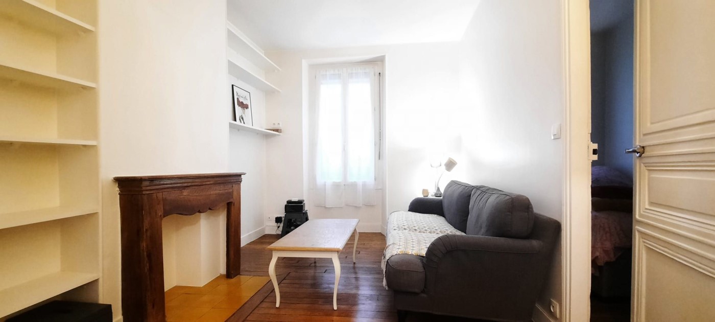 For sale, 30 sqm apartment in PARIS 20.