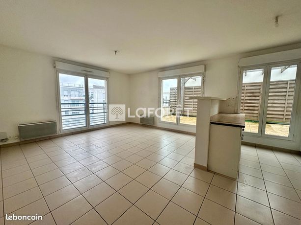 Four-room apartment in Rosny-sous-Bois (93110)