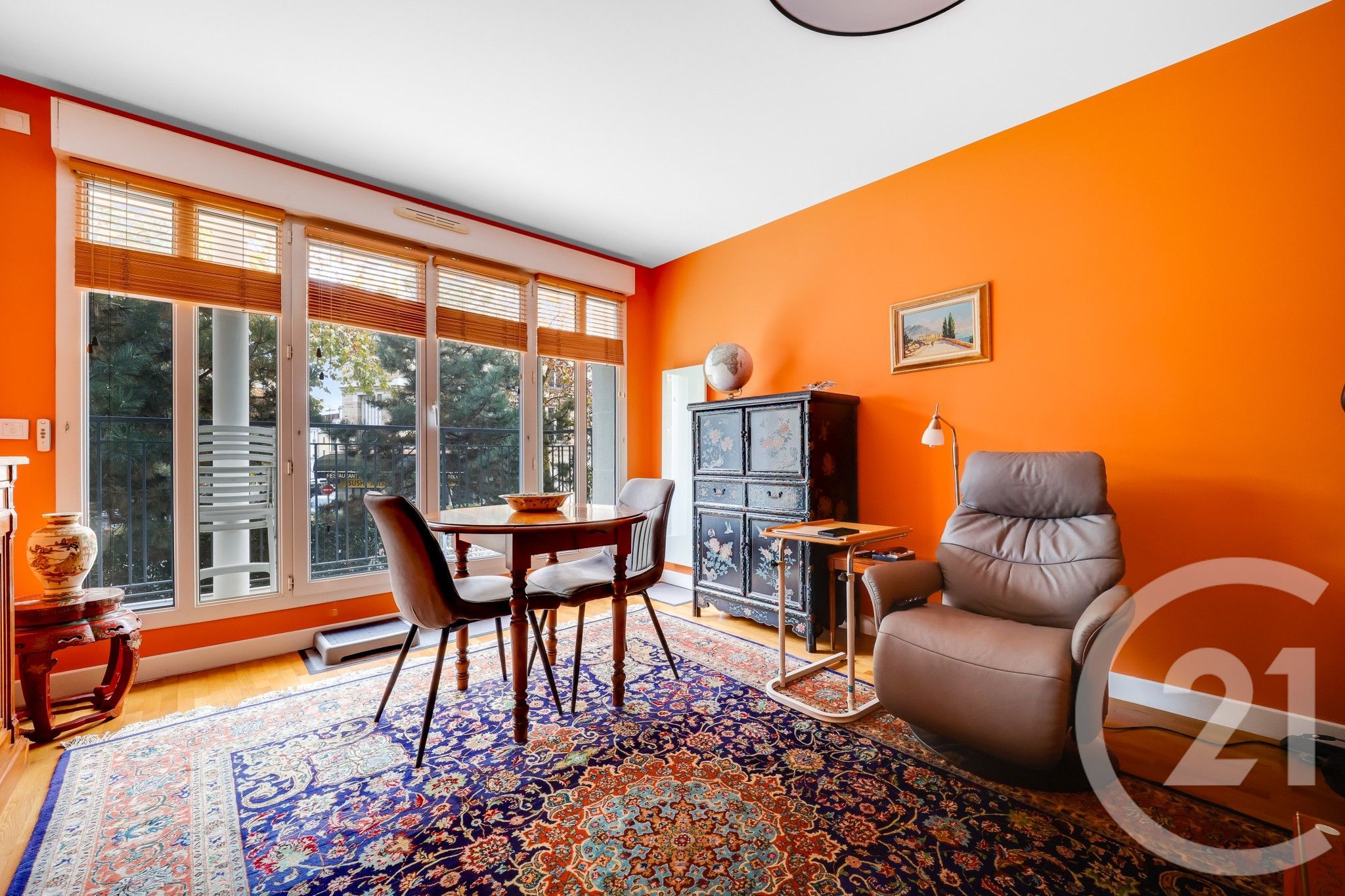 Sale apartment of 64 sqm in MONTROUGE