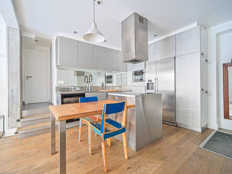 58sqm apartment for rent in Paris 16.