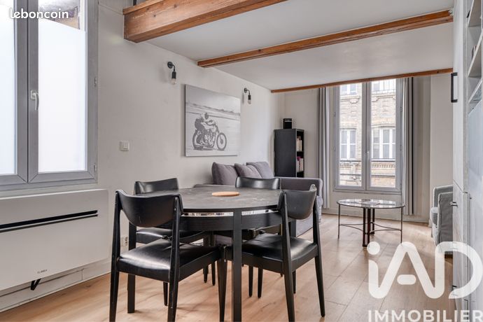 Two-room apartment in Saint-Ouen-sur-Seine (93400)