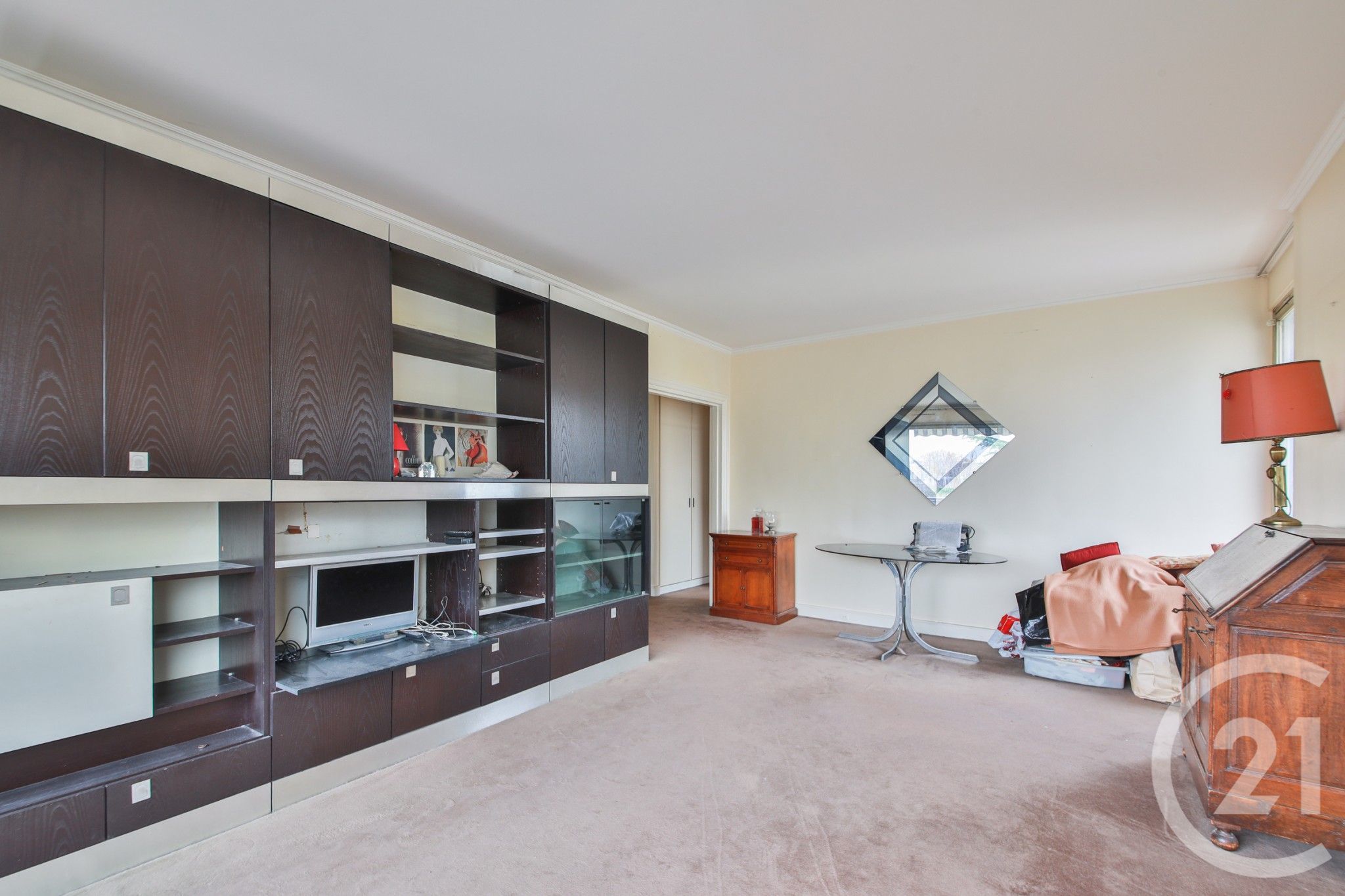 For sale: 55 sqm apartment in Boulogne-Billancourt.