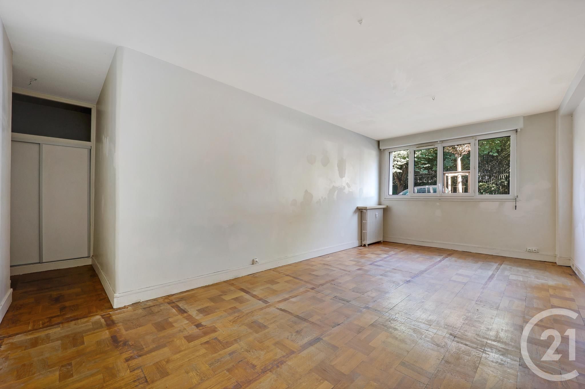 For sale apartment of 62sqm in VANVES