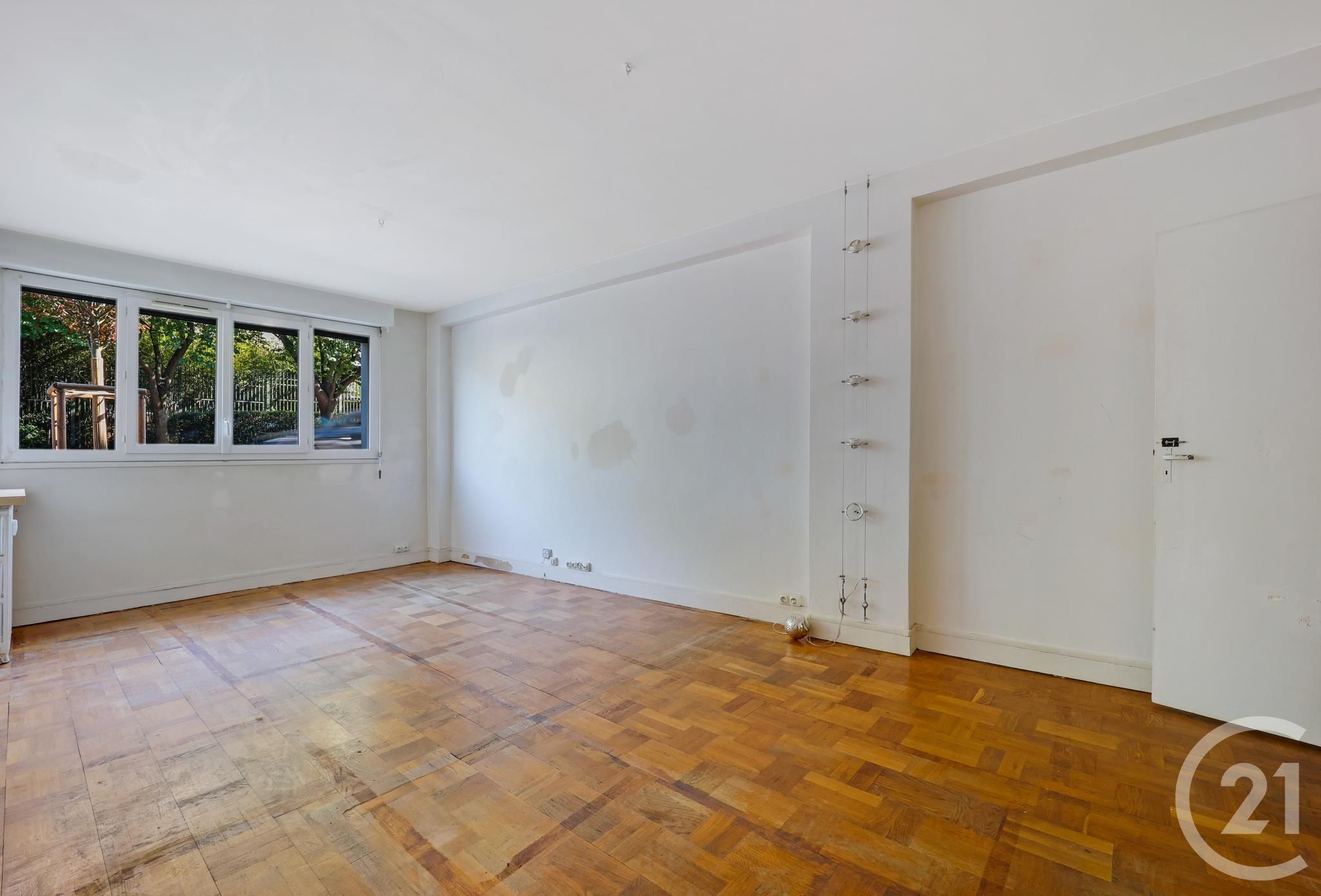 For sale apartment of 62sqm in VANVES