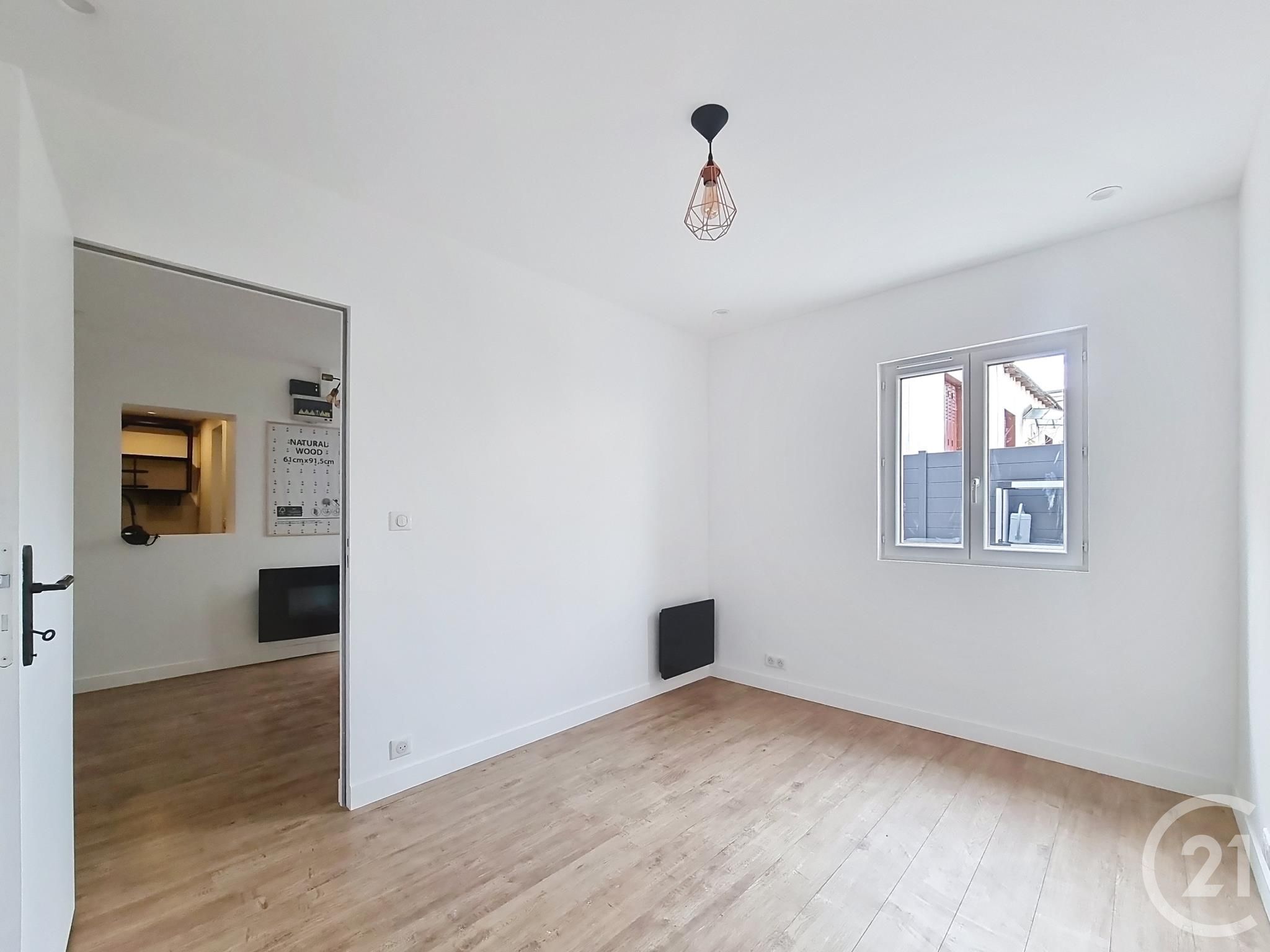 Sale house of 60sqm in COLOMBES