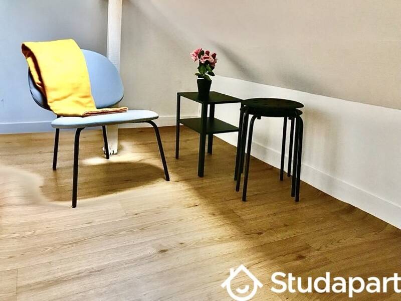 7 sqm house for rent in HOUILLES