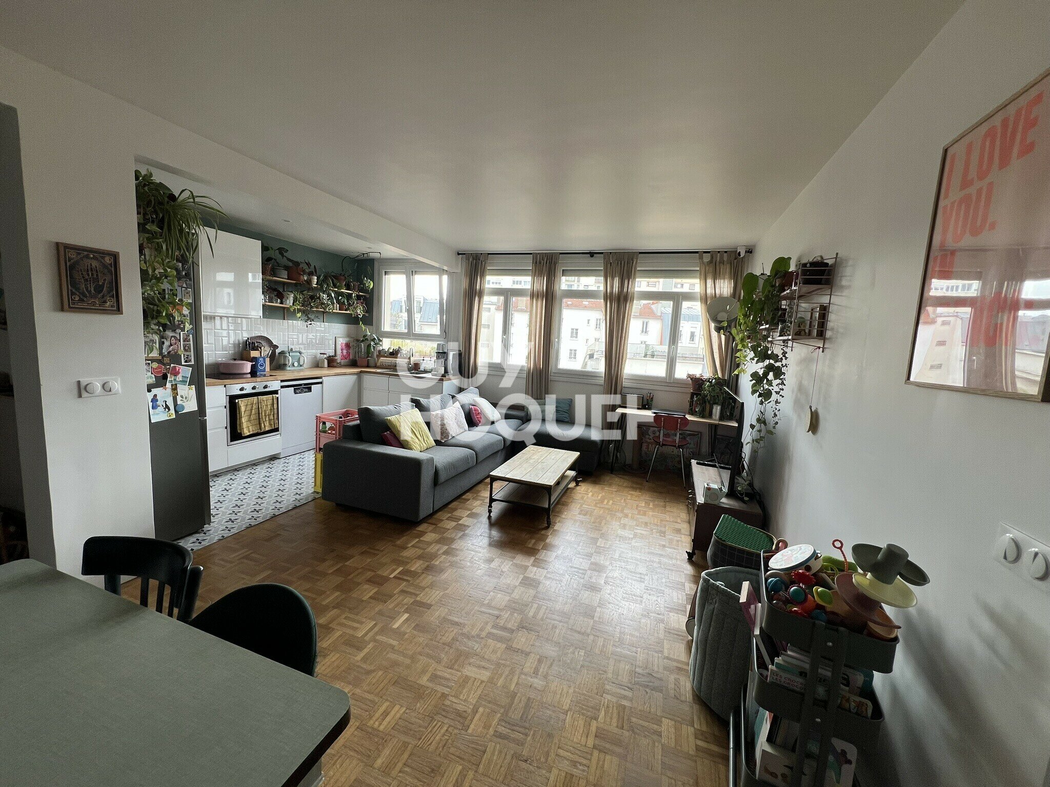 For sale: 60 sqm apartment in CHATILLON