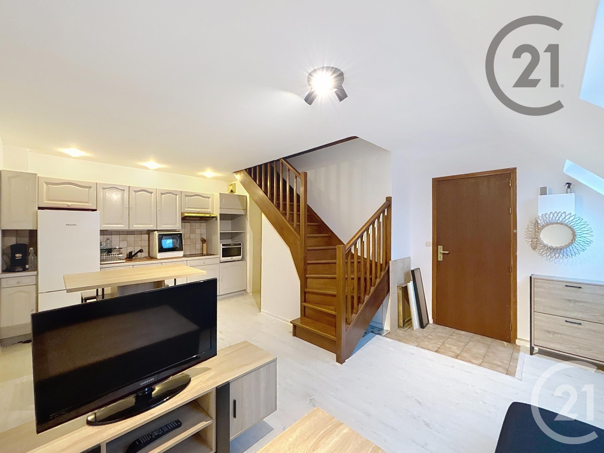 T2 32m² duplex lumineux hyper-centre Melun à louer