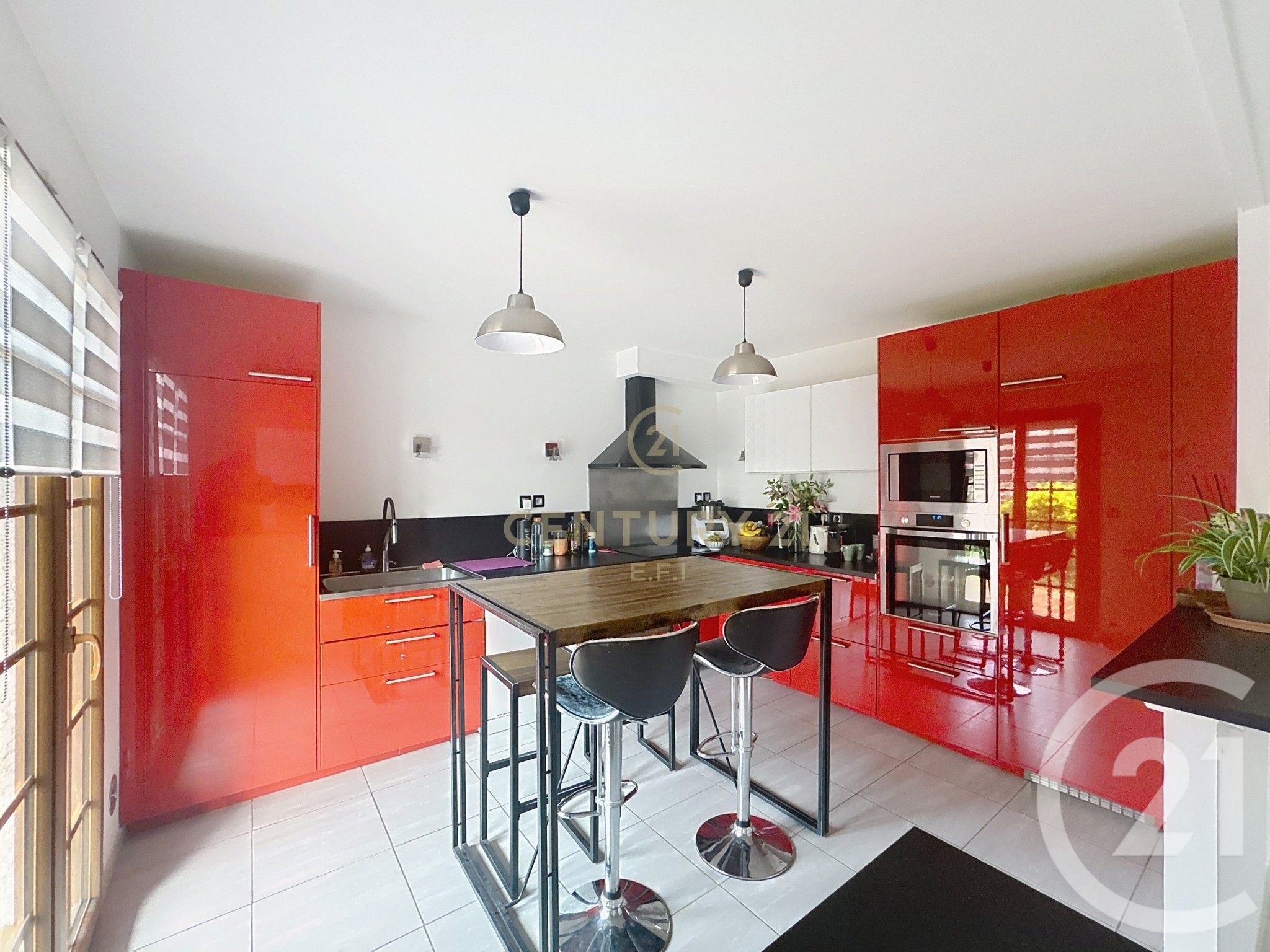 Sale house of 161sqm in NOISY LE GRAND