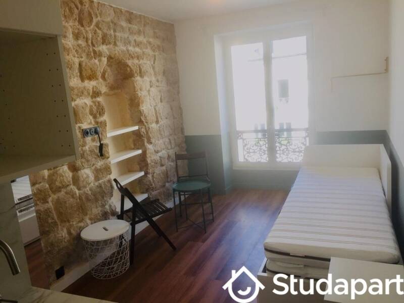 شقة 17م² مجددة في باريس 10 بالقرب من المترو