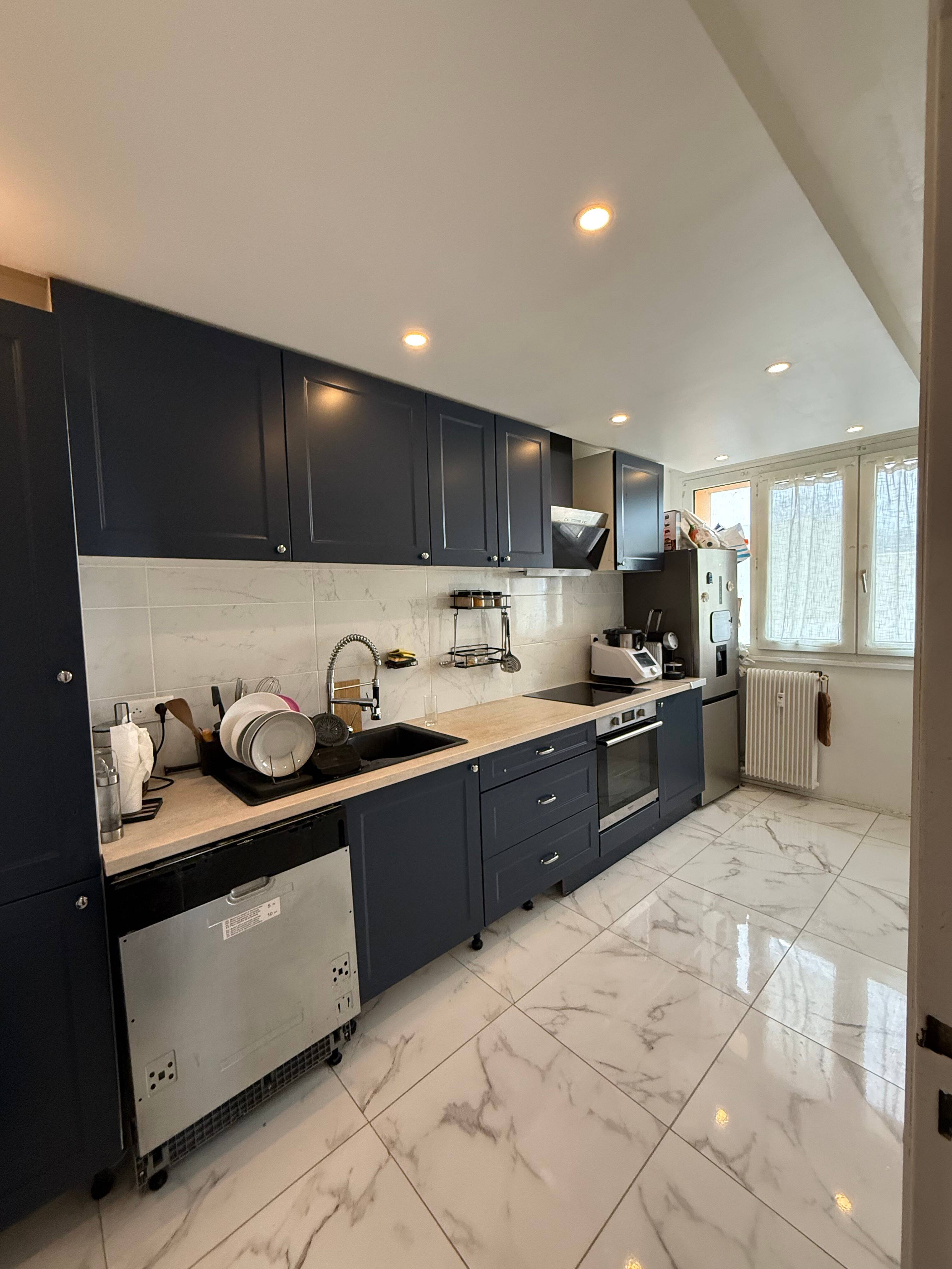 APPARTAMENTO T3/F3 - RISTRUTTURATO A NUOVO - VISTA ECCEZIONALE + A6 - 64,5 mq