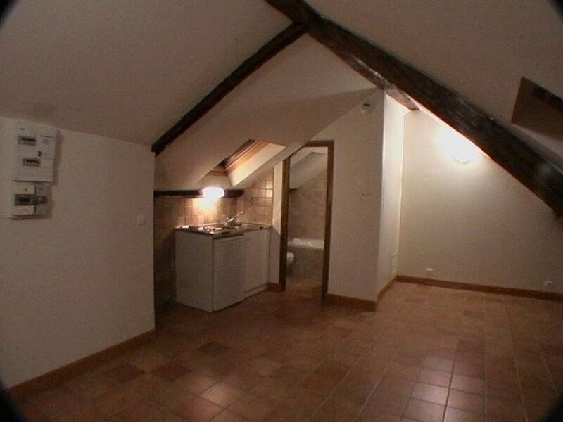 Appartement 14m2 avec toilettes indépendantes à Versailles
