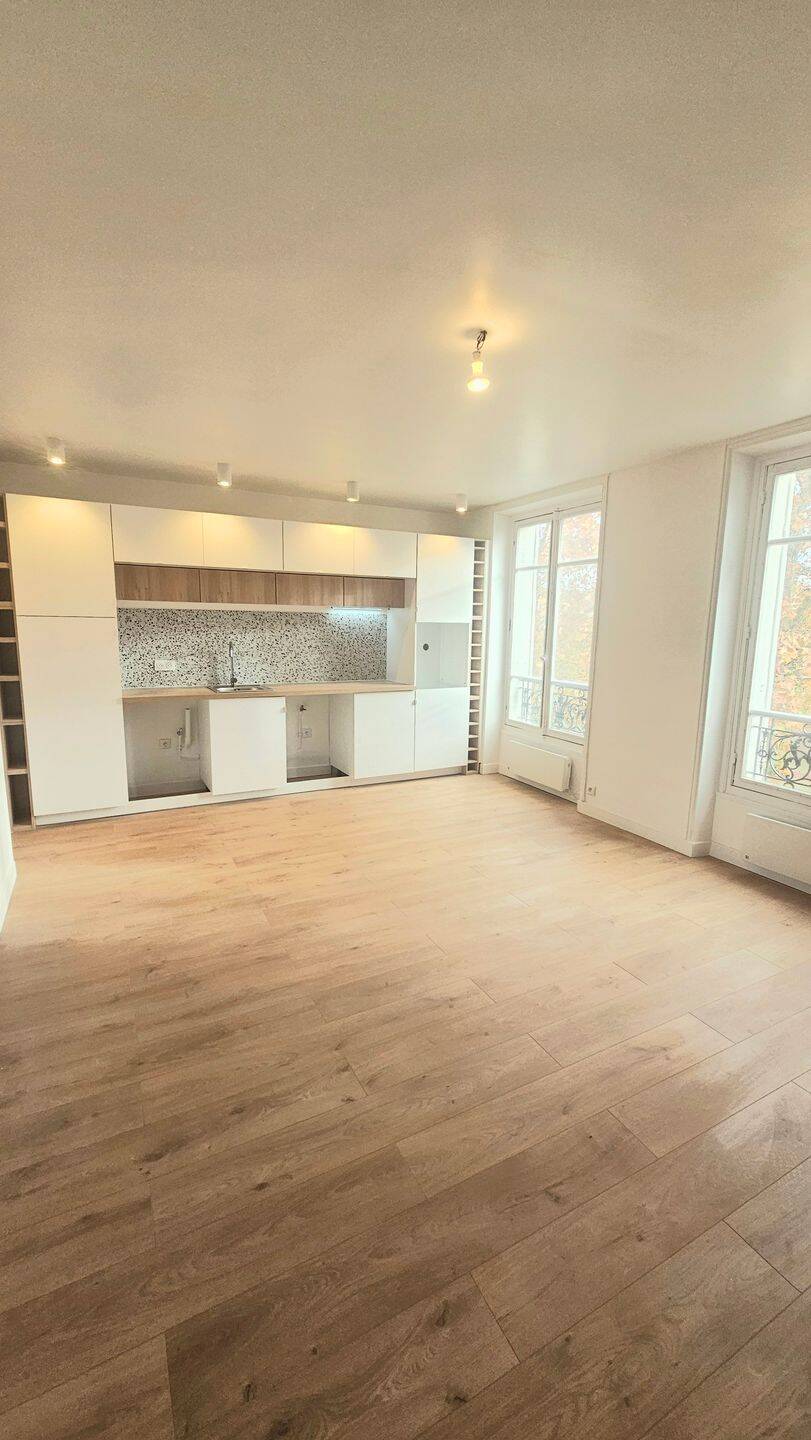 T2 40m² lumineux 3ème étage Nanterre Centre proche RER