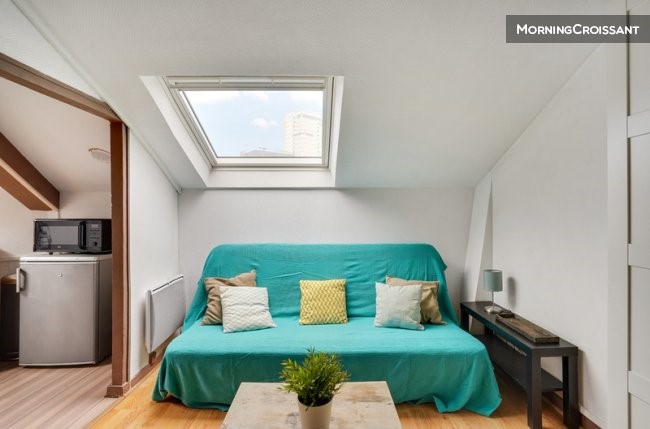 Location T1 21m2 dernier étage Montreuil proche métro