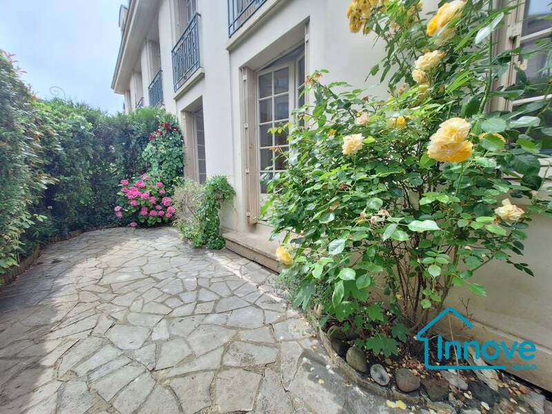 T2 48m² terrasse arborée VERSAILLES proche commerces