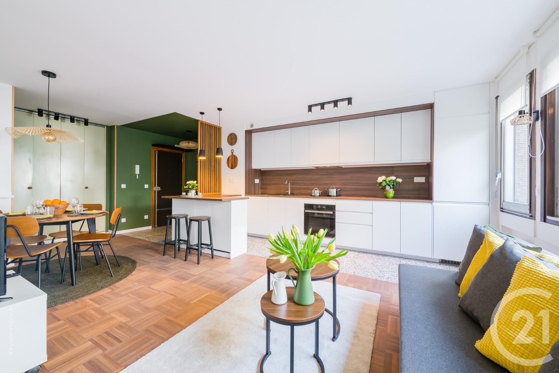 T2 53 m² calme sur jardin Paris 11 copropriété recherchée