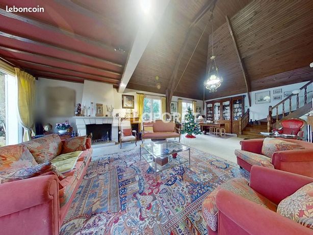 Maison 10 pièces 233 m2